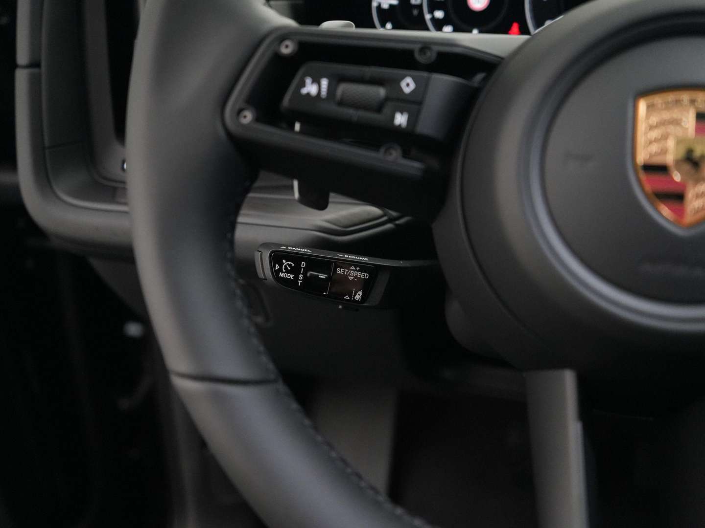 Porsche Cayenne III E-Hybrid Black Edition - 2026 - Joinsteer - #9