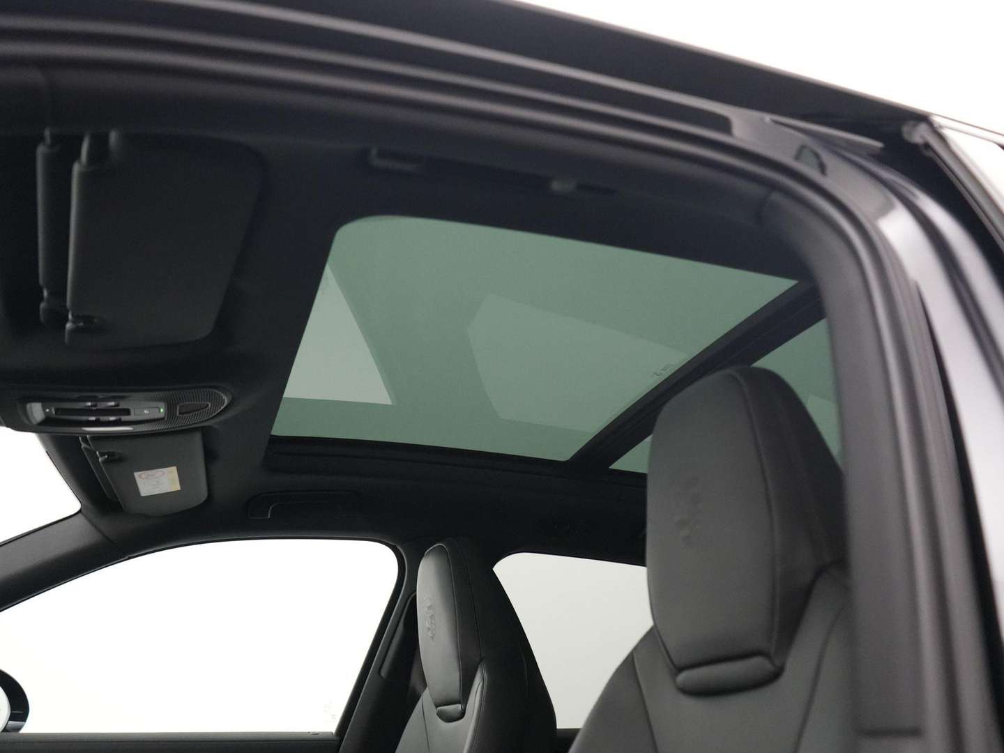 Porsche Cayenne III E-Hybrid Black Edition - 2026 - Joinsteer - #20