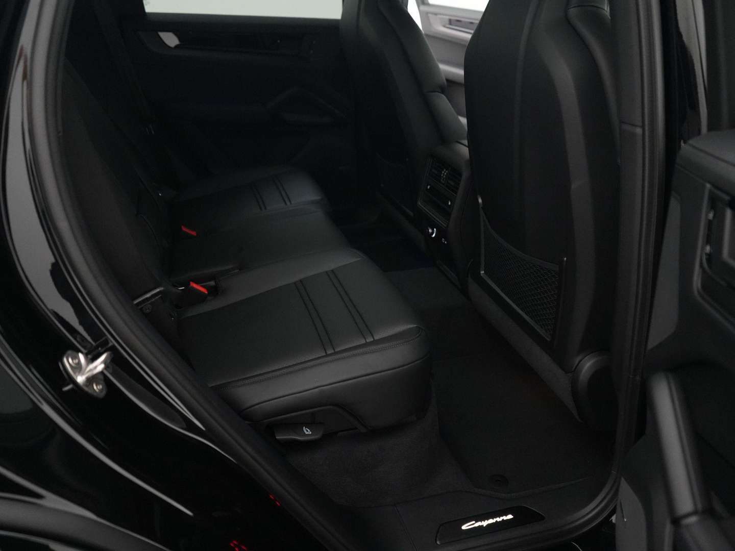 Porsche Cayenne III E-Hybrid Black Edition - 2026 - Joinsteer - #28