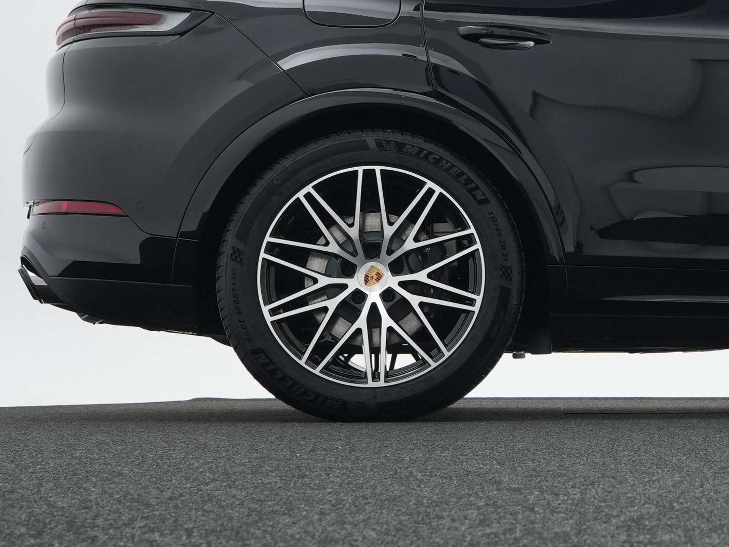Porsche Cayenne III E-Hybrid Black Edition - 2026 - Joinsteer - #38