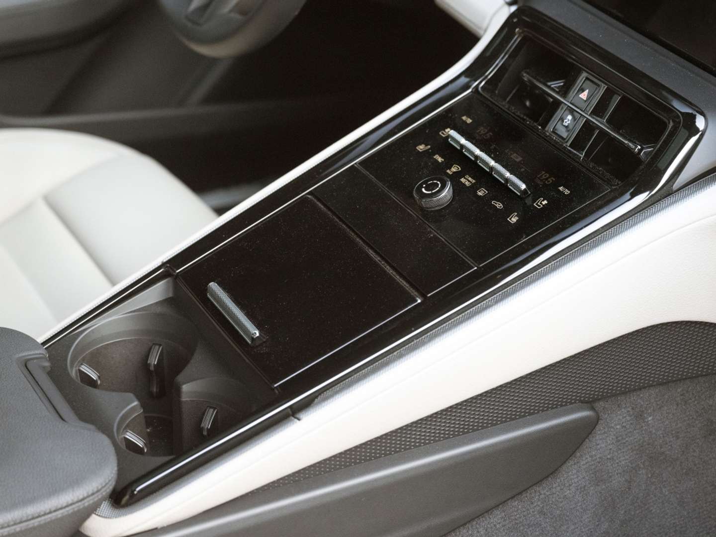 Porsche Panamera II E-Hybrid - 2025 - Joinsteer - #22