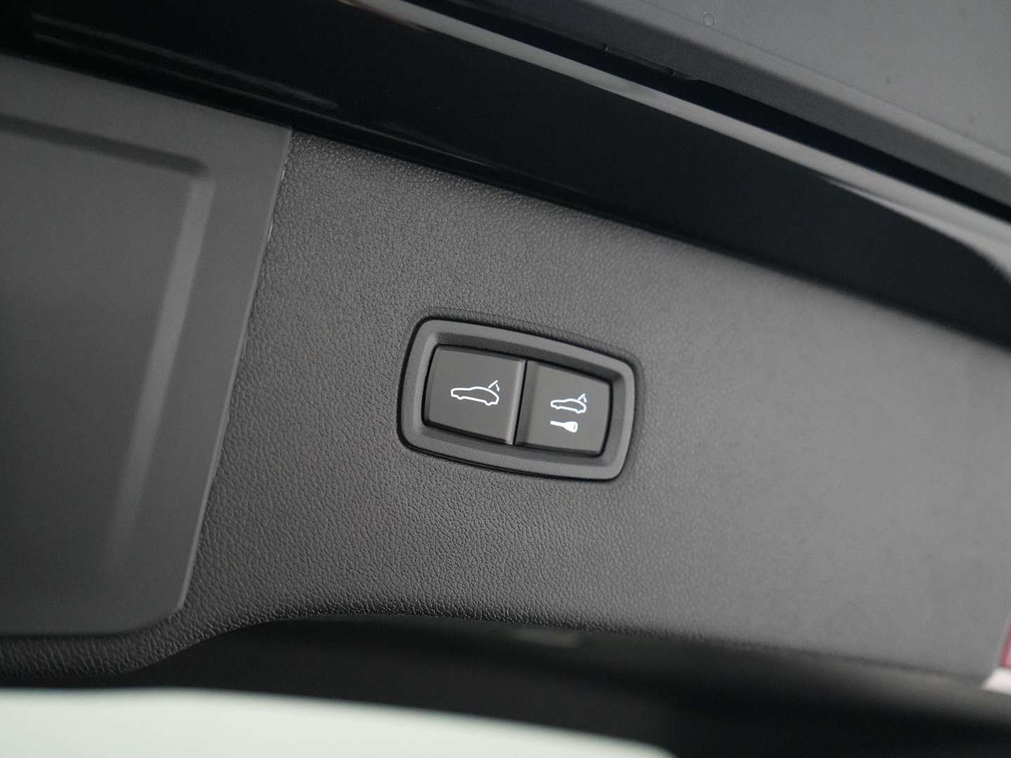 Porsche Cayenne III E-Hybrid Black Edition - 2026 - Joinsteer - #48