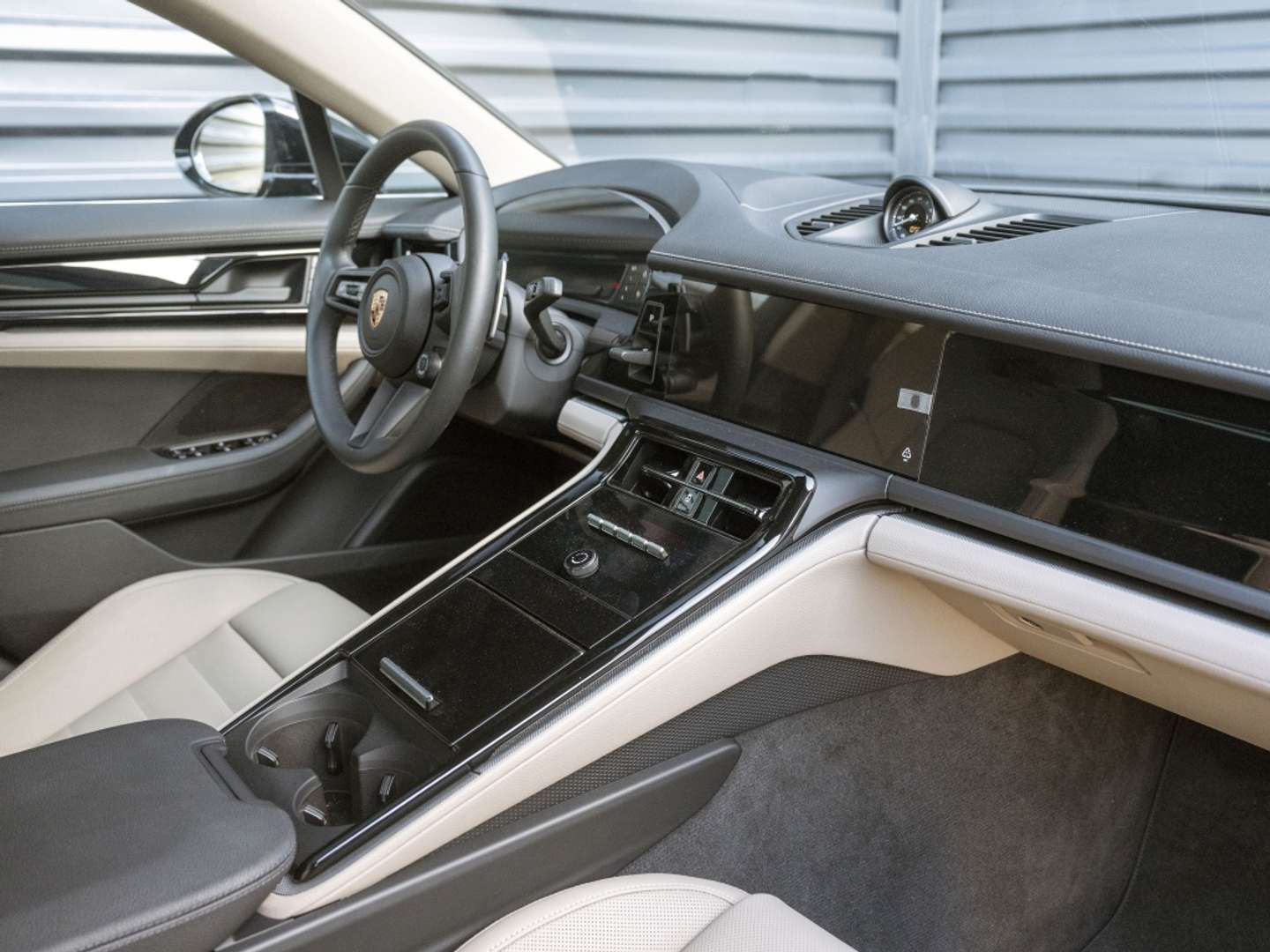 Porsche Panamera II E-Hybrid - 2025 - Joinsteer - #29