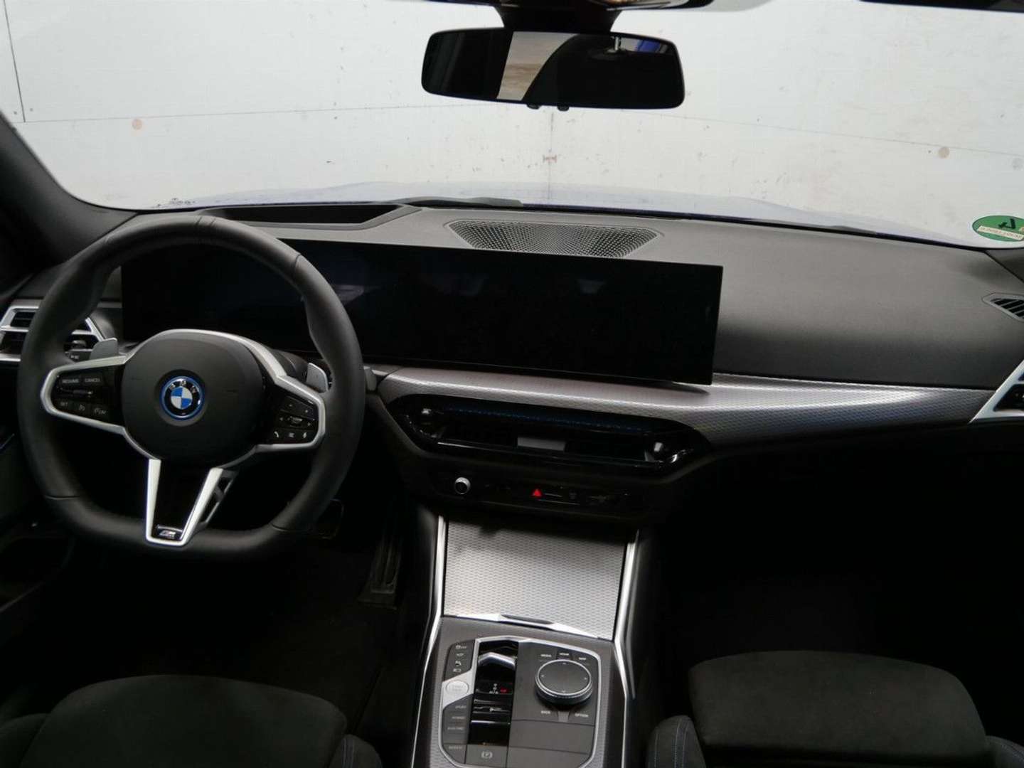 BMW 330e M Sport 330e XDrive - 2025 - Joinsteer - #9