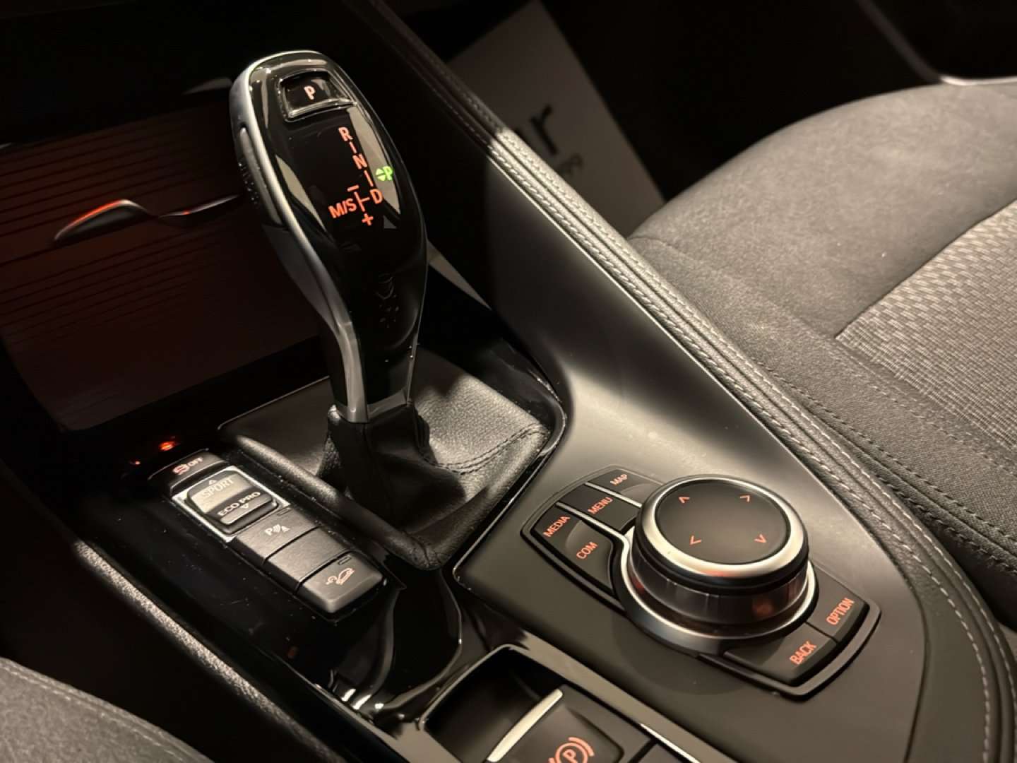 BMW X2 Business XDrive20d - 2022 - Joinsteer - #27