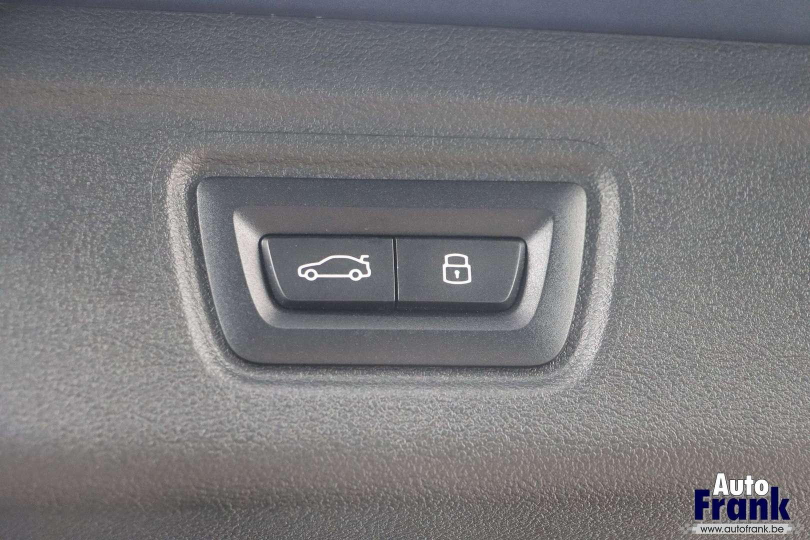 BMW 330e Touring M Sport 330e - 2024 - Joinsteer - #19