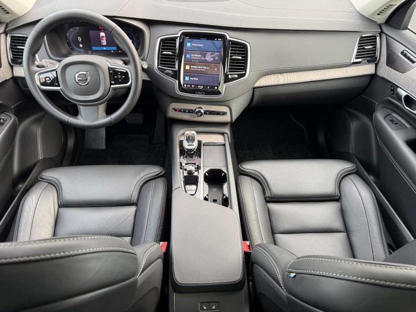 Volvo XC90 B5 Plus - 2023 - Joinsteer - #4