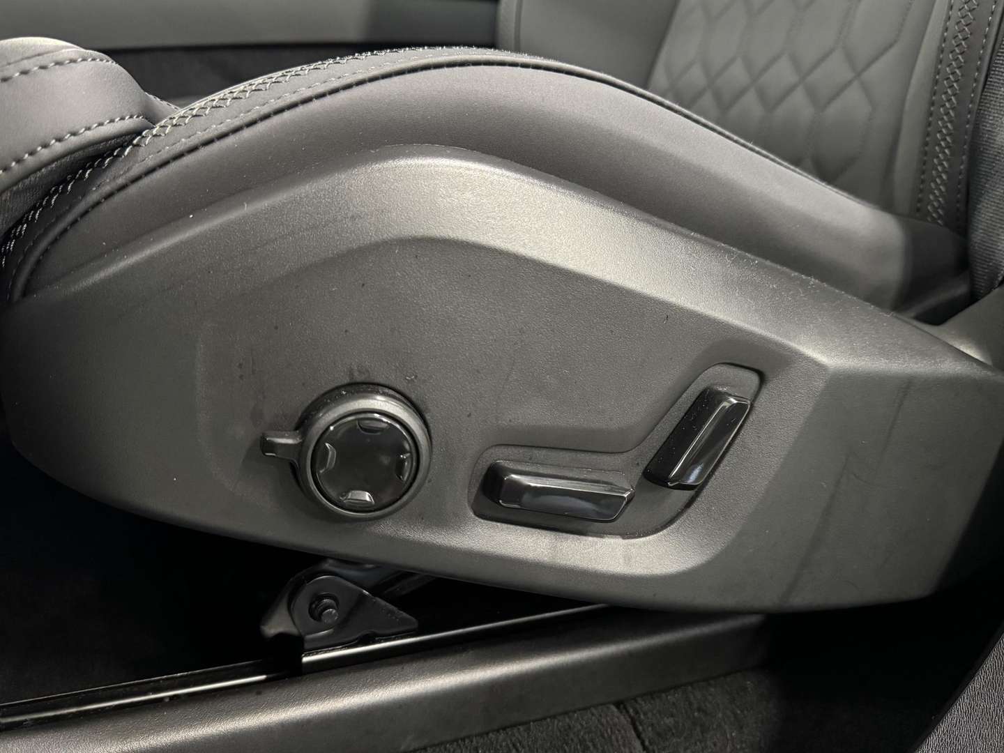 Volvo XC90 T8 Recharge Plus - 2025 - Joinsteer - #8