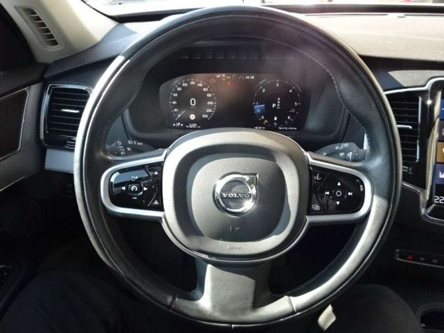 Volvo XC90 Momentum - 2021 - Joinsteer - #12