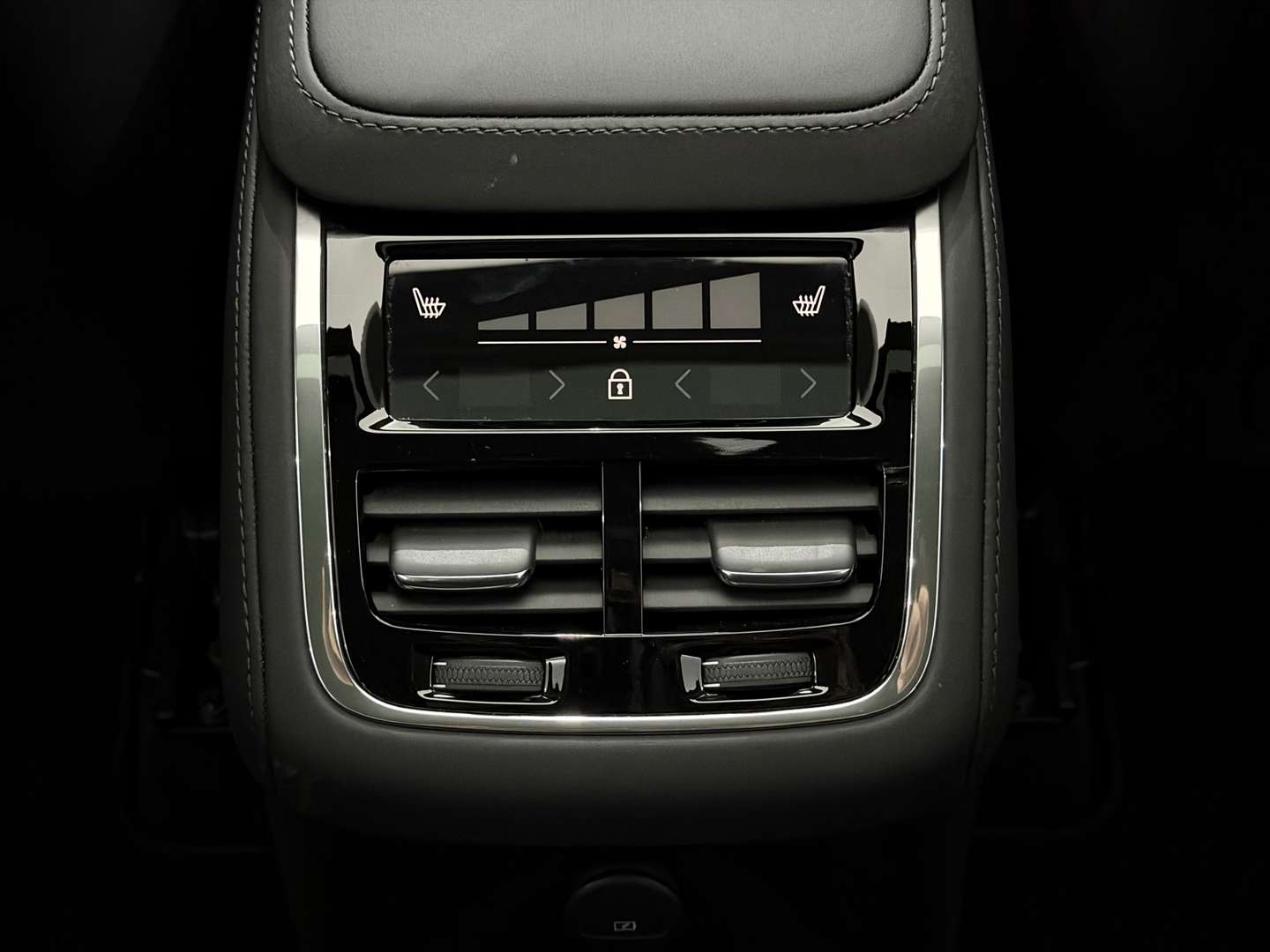 Volvo XC90 T8 Recharge Plus - 2025 - Joinsteer - #11