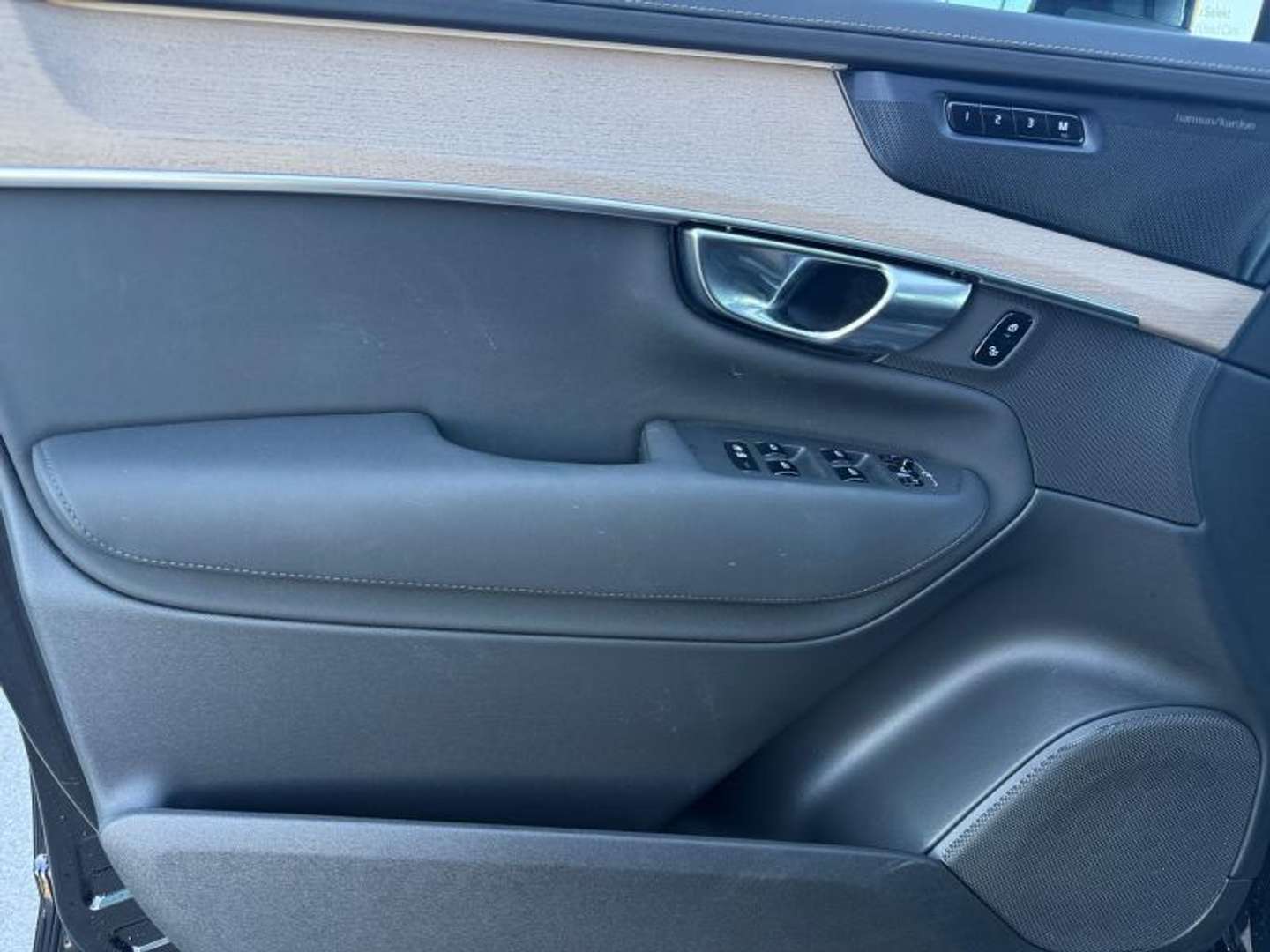 Volvo XC90 Plus Essence - 2025 - Joinsteer - #20