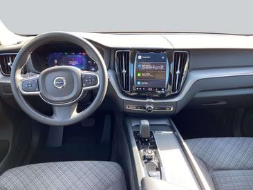 Volvo XC60 B4 Core — photo 11