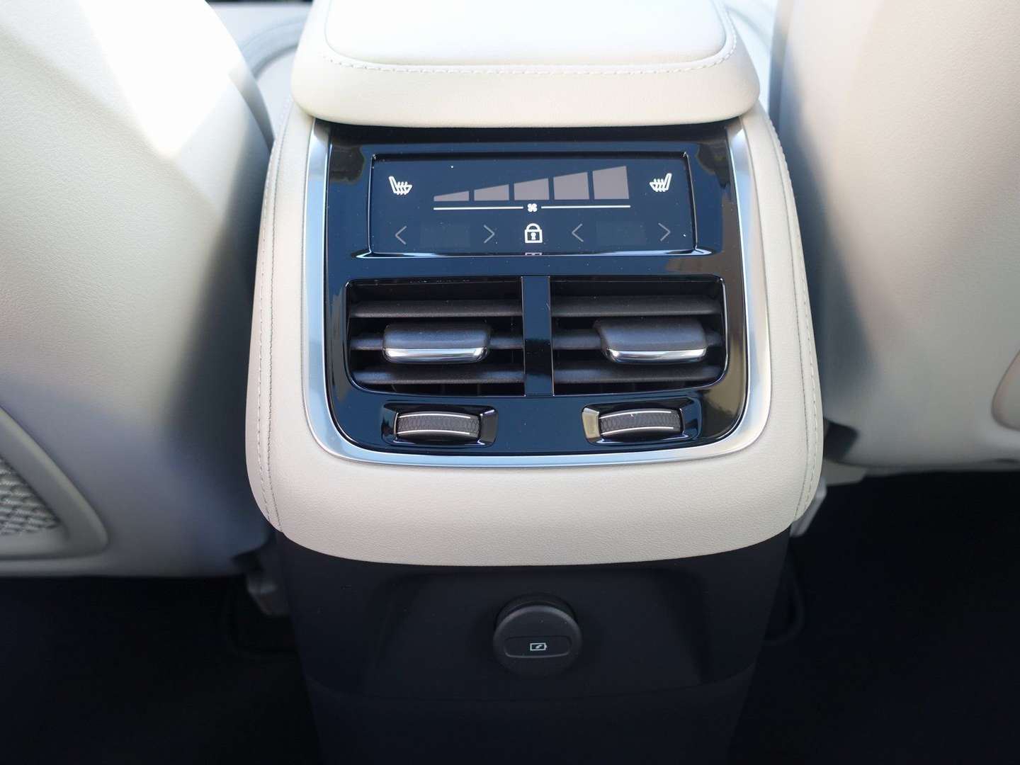 Volvo XC90 T8 Recharge Plus - 2025 - Joinsteer - #21