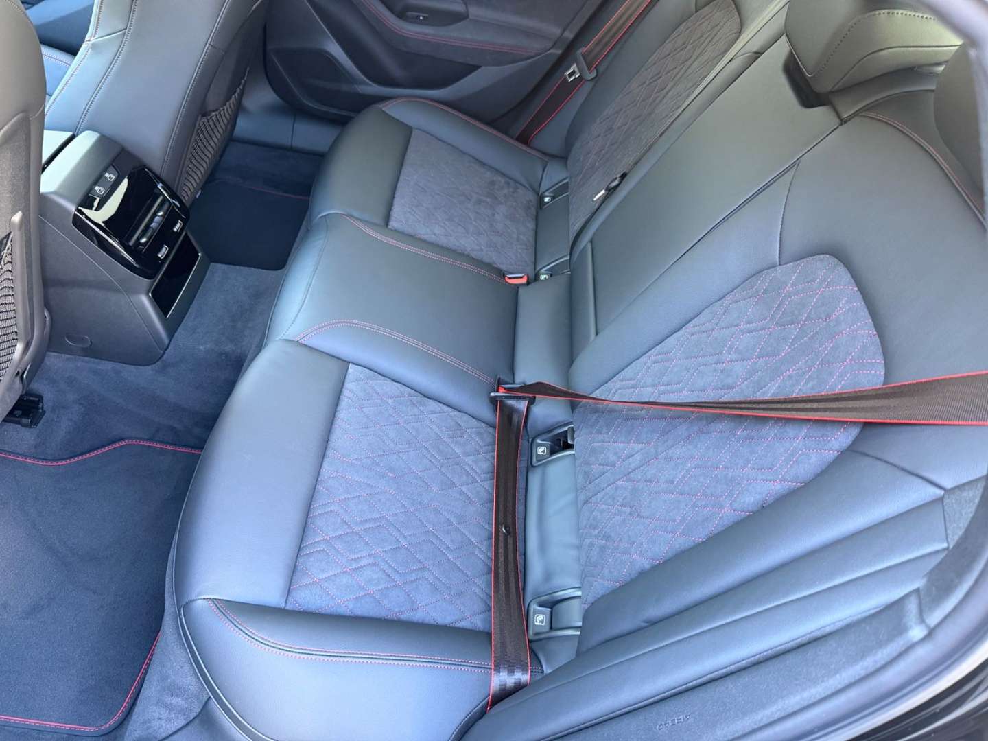 Audi A6 S Line 30 TDI - 2026 - Joinsteer - #14