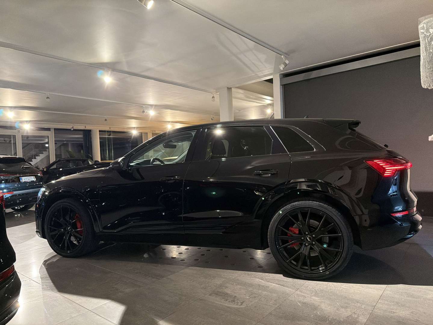 Audi Q8 E-tron FULL BLACK 55 - 2022 - Joinsteer - #13