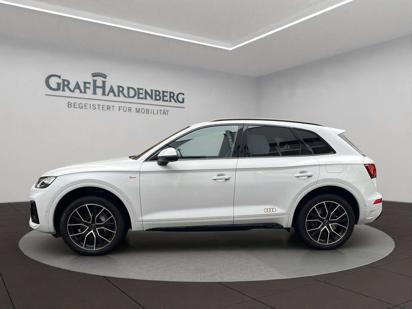 Audi Q5 S Line 55 TFSIe - 2023 - Joinsteer - #2