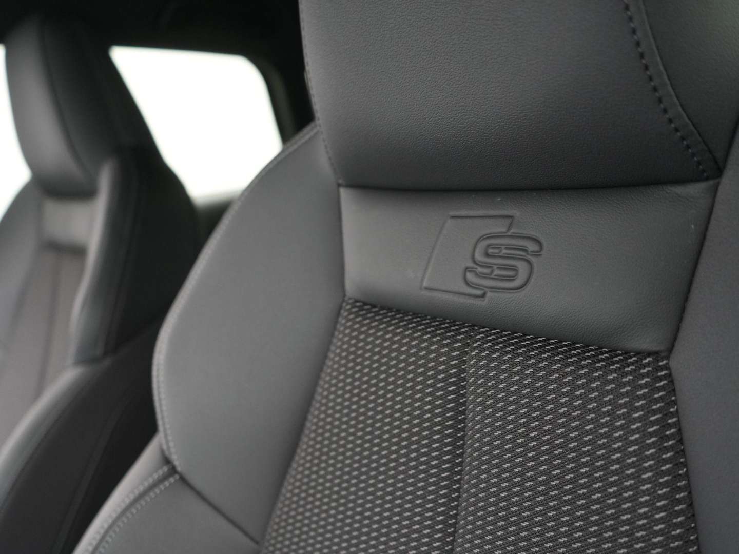 Audi A3 Sportback S Line 40 TFSI E - 2025 - Joinsteer - #37