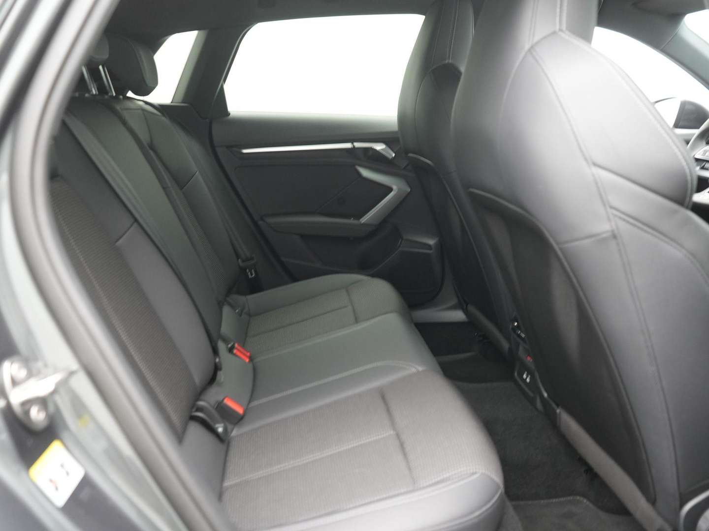 Audi A3 Sportback S Line 40 TFSI E - 2025 - Joinsteer - #41