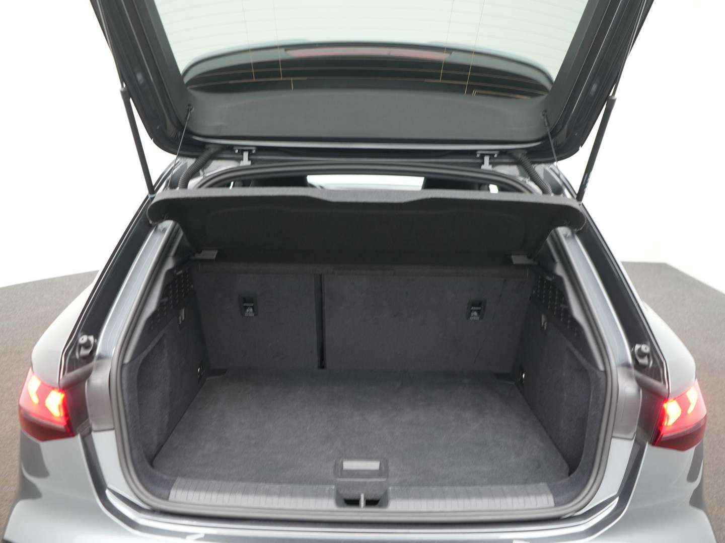 Audi A3 Sportback S Line 40 TFSI E - 2025 - Joinsteer - #43