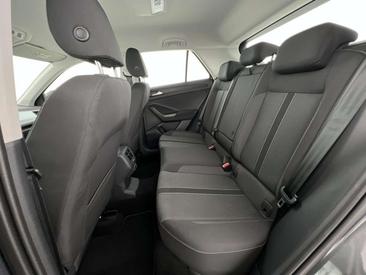 Volkswagen T-Roc TDI Life — photo 8