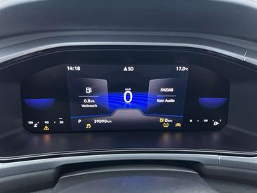 Volkswagen T-Roc TDI Life — photo 18