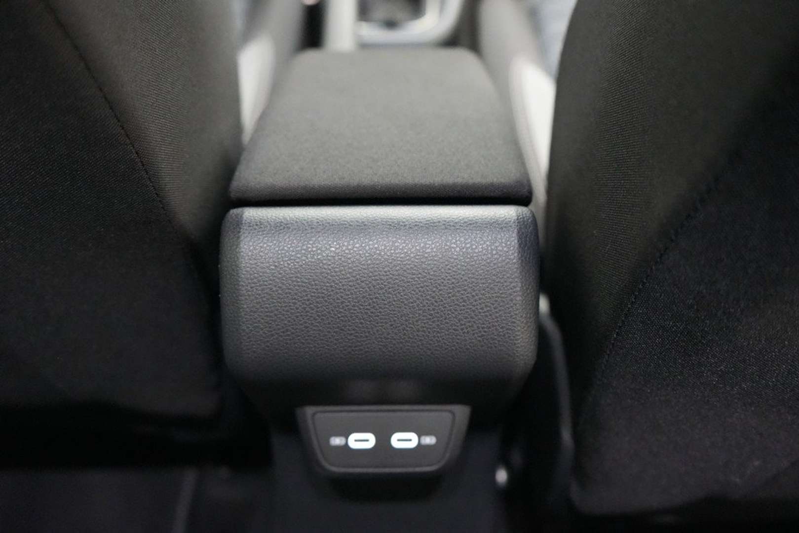 Volkswagen Taigo R-Line - 2025 - Joinsteer - #15