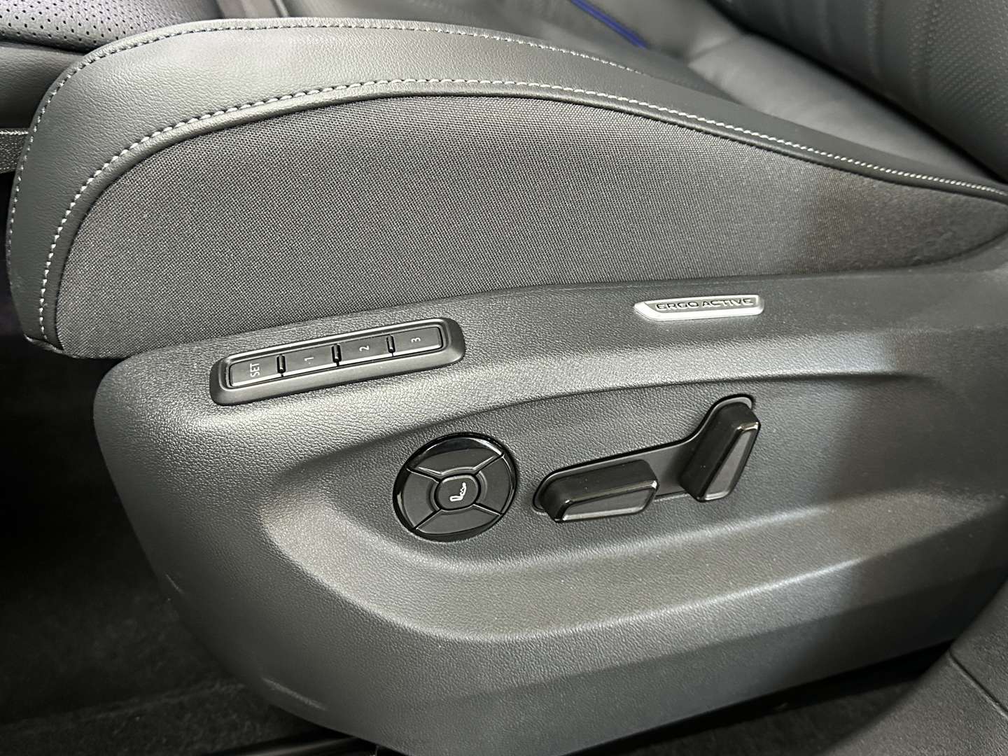 Volkswagen Tayron EHybrid R-Line Edition - 2026 - Joinsteer - #9