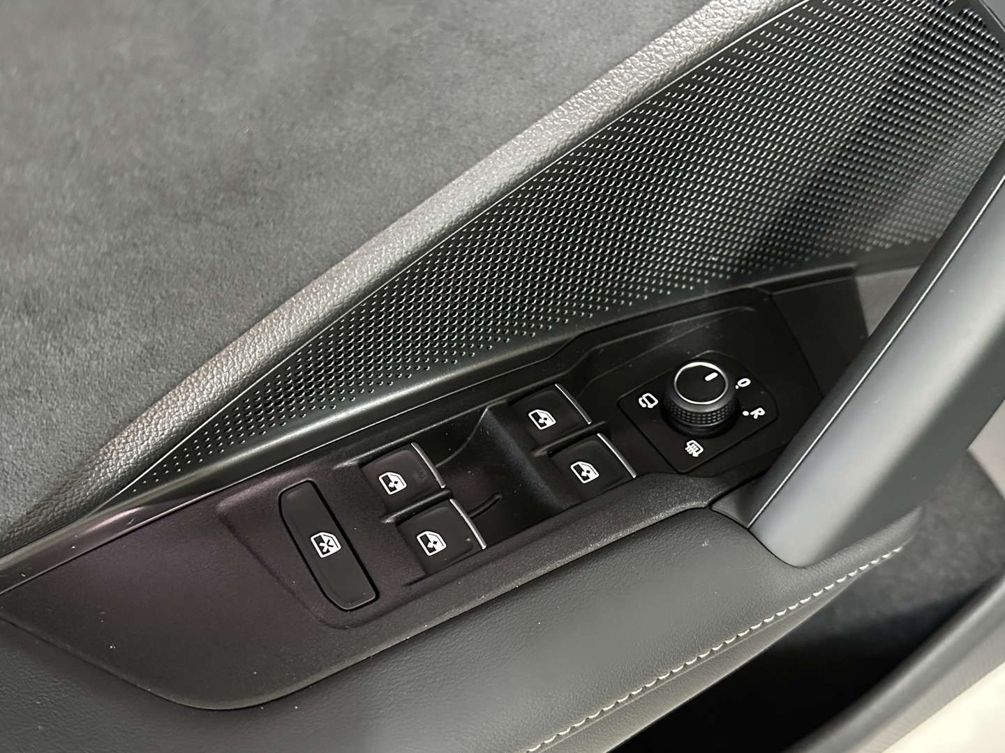 Volkswagen Tayron EHybrid R-Line Edition - 2026 - Joinsteer - #10