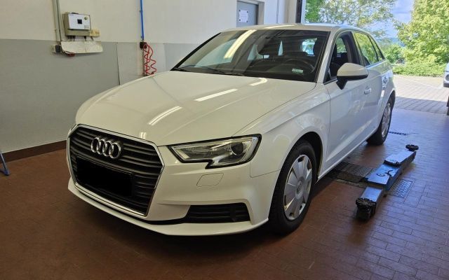 Audi A3 Sportback 30 TDI Schaltgetriebe - 2019 - Joinsteer - #2