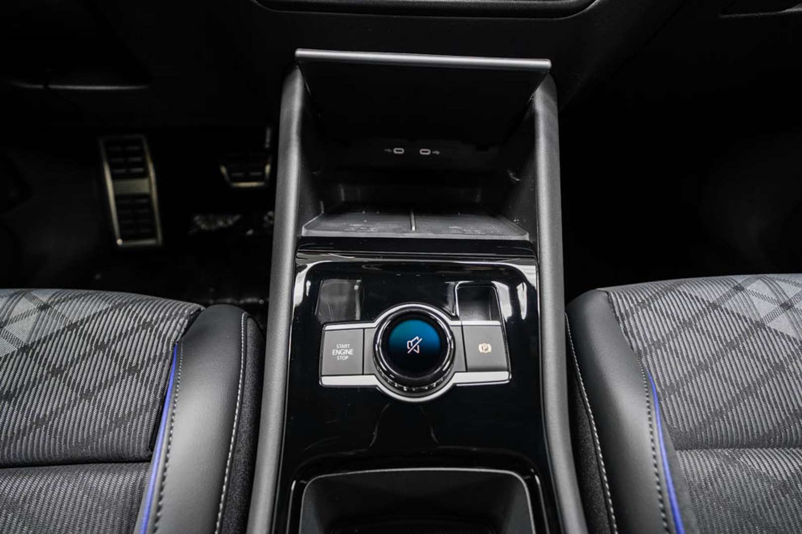 Volkswagen TIGUAN TDI 4Motion R-Line - 2025 - Joinsteer - #13