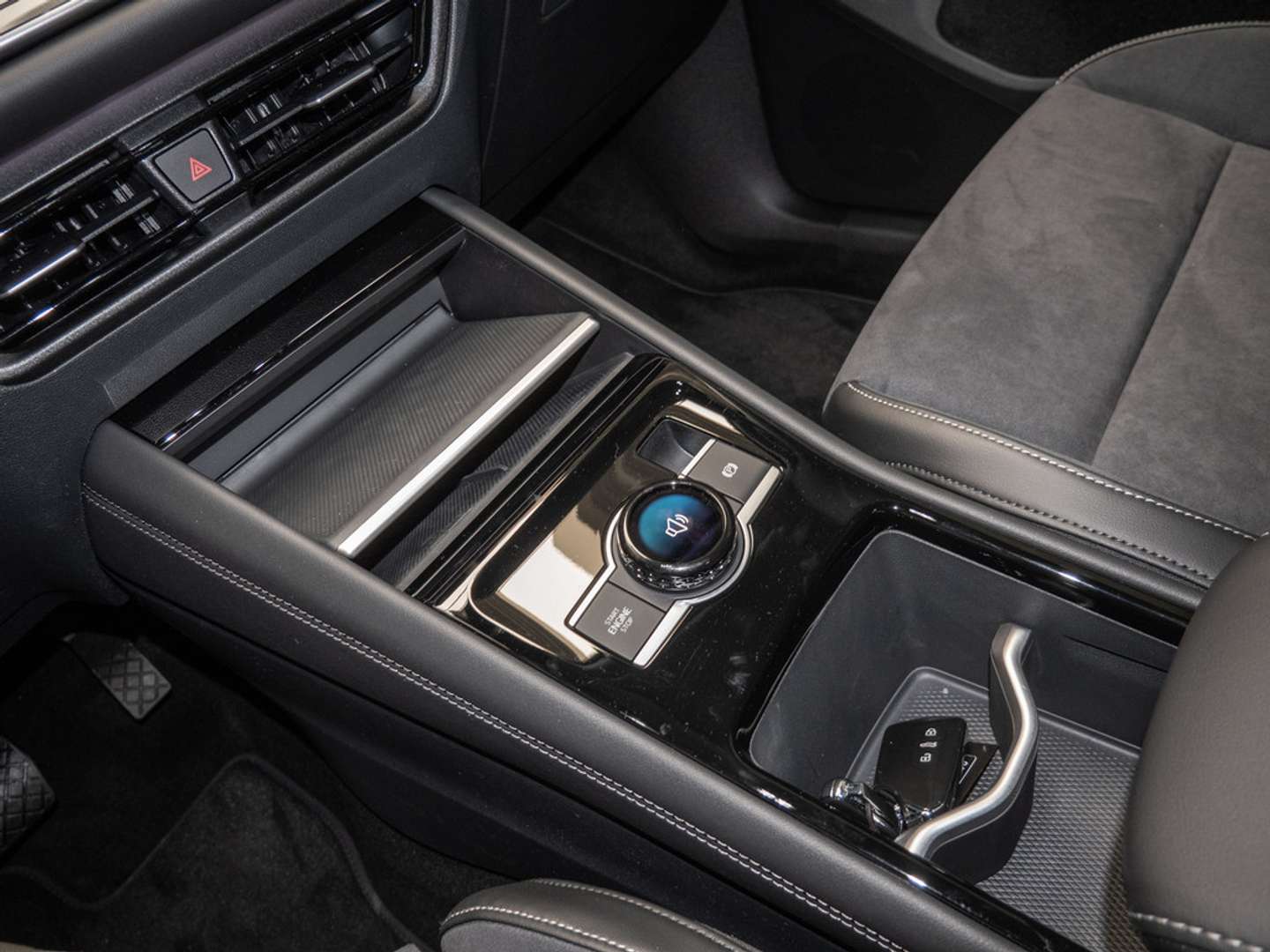 Volkswagen Tayron ETSI Elegance - 2025 - Joinsteer - #9