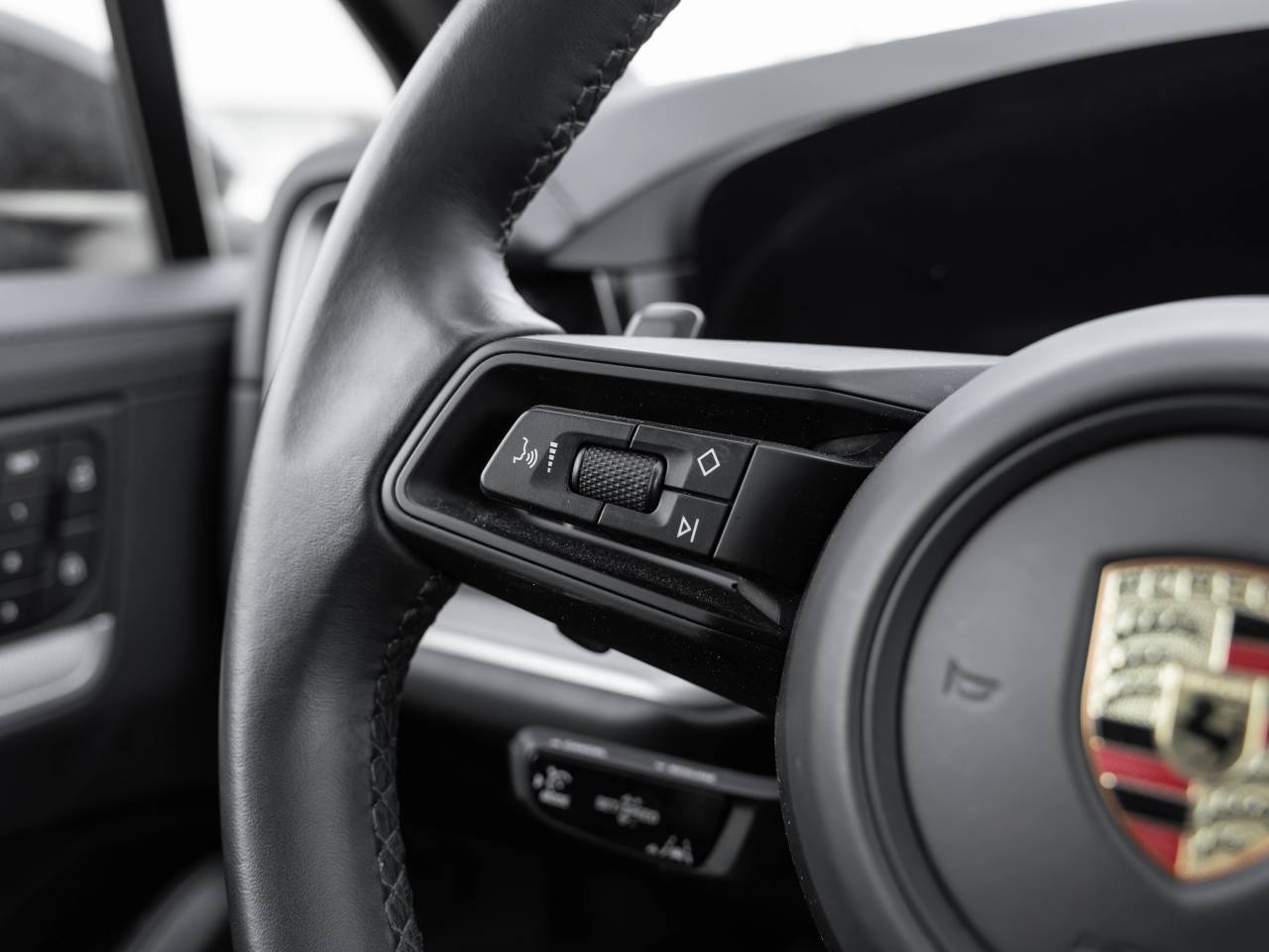 Porsche Cayenne III ph2 E-Hybrid - 2023 - Joinsteer - #17