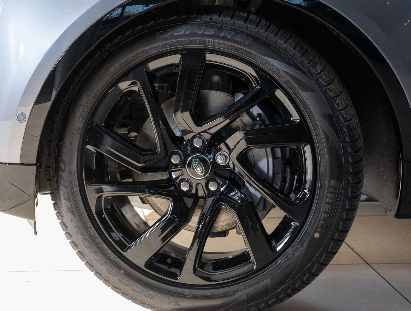 Land Rover Discovery D250 Dynamic SE Navi ACC AHK 7.Sitzer Leder - 2025 - Joinsteer - #9