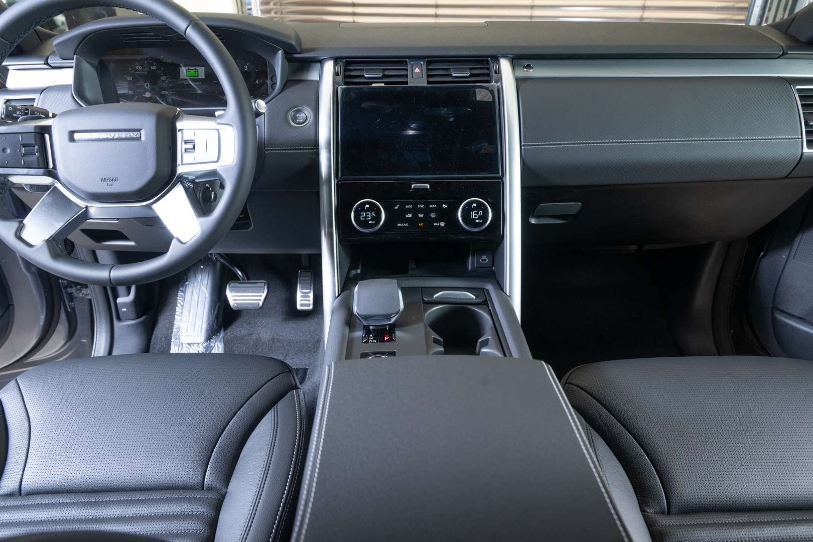 Land Rover Discovery D250 Dynamic SE Navi ACC AHK 7.Sitzer Leder - 2025 - Joinsteer - #11