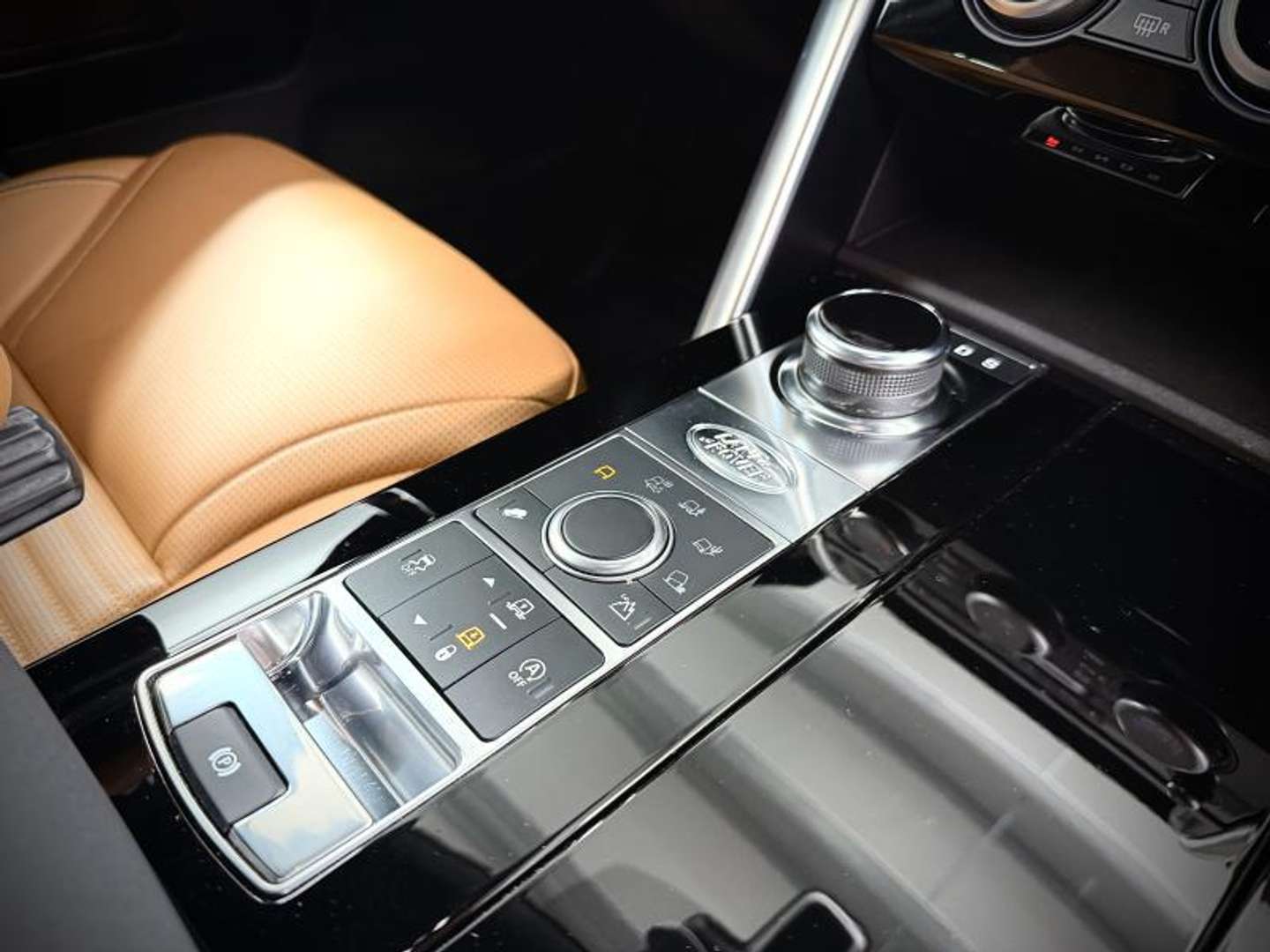 Land Rover Discovery D240 HSE - 2021 - Joinsteer - #27