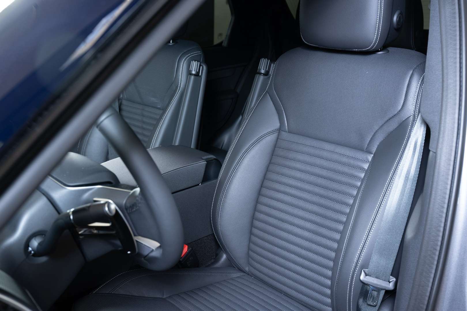 Land Rover Discovery D250 Dynamic SE Navi ACC AHK 7.Sitzer Leder - 2025 - Joinsteer - #16