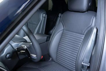 Land Rover Discovery D250 Dynamic SE Navi ACC AHK 7.Sitzer Leder — photo 16