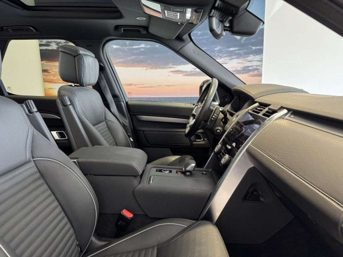 Land Rover Discovery D300 R-Dyn HSE - 2023 - Joinsteer - #4