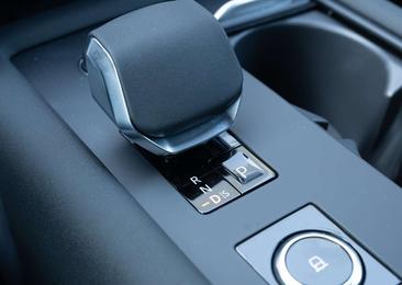 Land Rover Discovery D250 Dynamic SE Navi ACC AHK 7.Sitzer Leder — photo 20