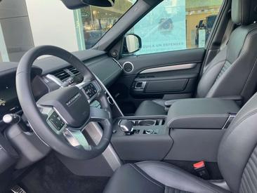 Land Rover Discovery Dynamic SE Aut. 3.0D I6 — photo 4