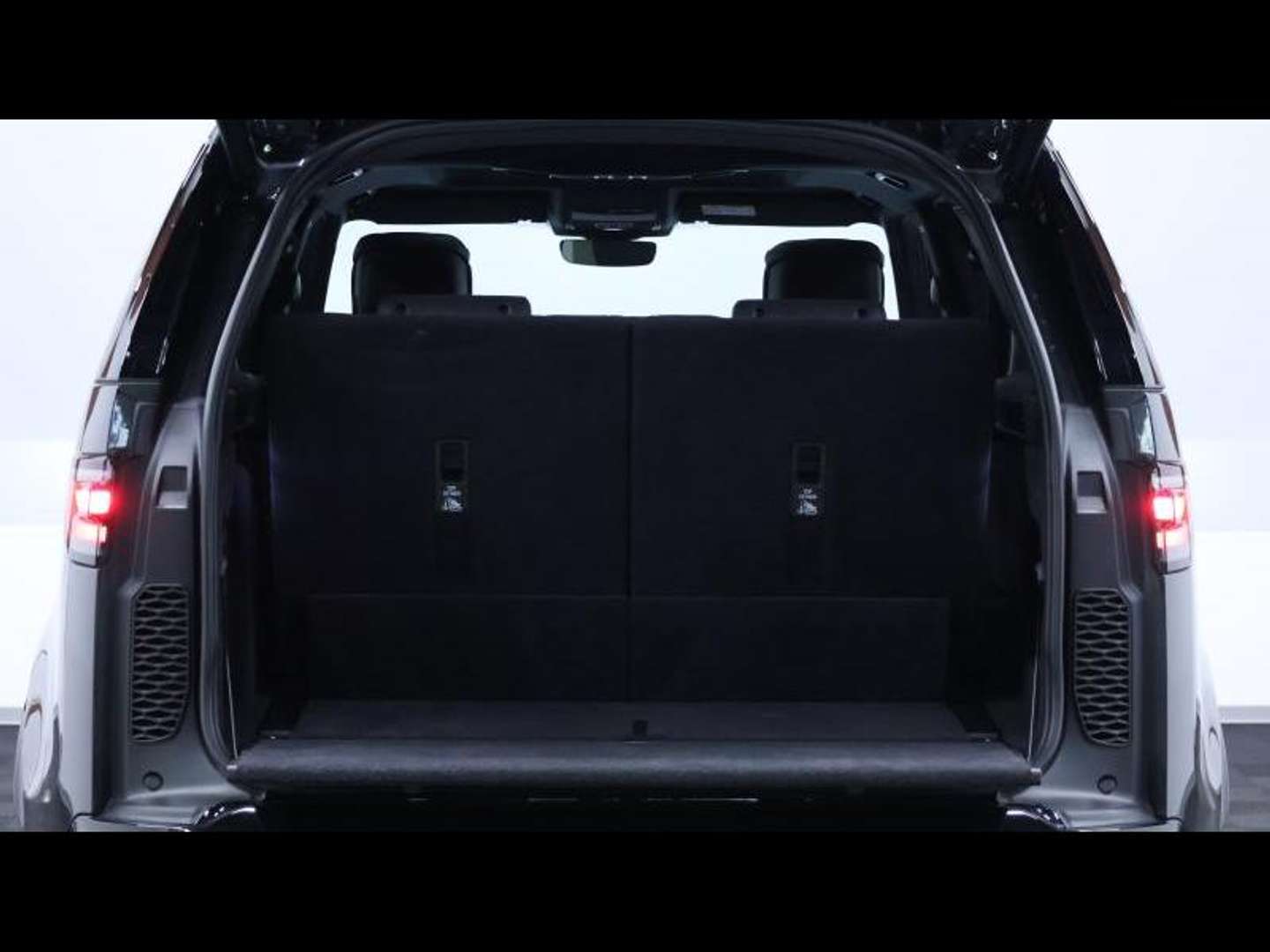 Land Rover Discovery D300 Metropolitan Edition AWD Auto 7 Places - 2023 - Joinsteer - #8