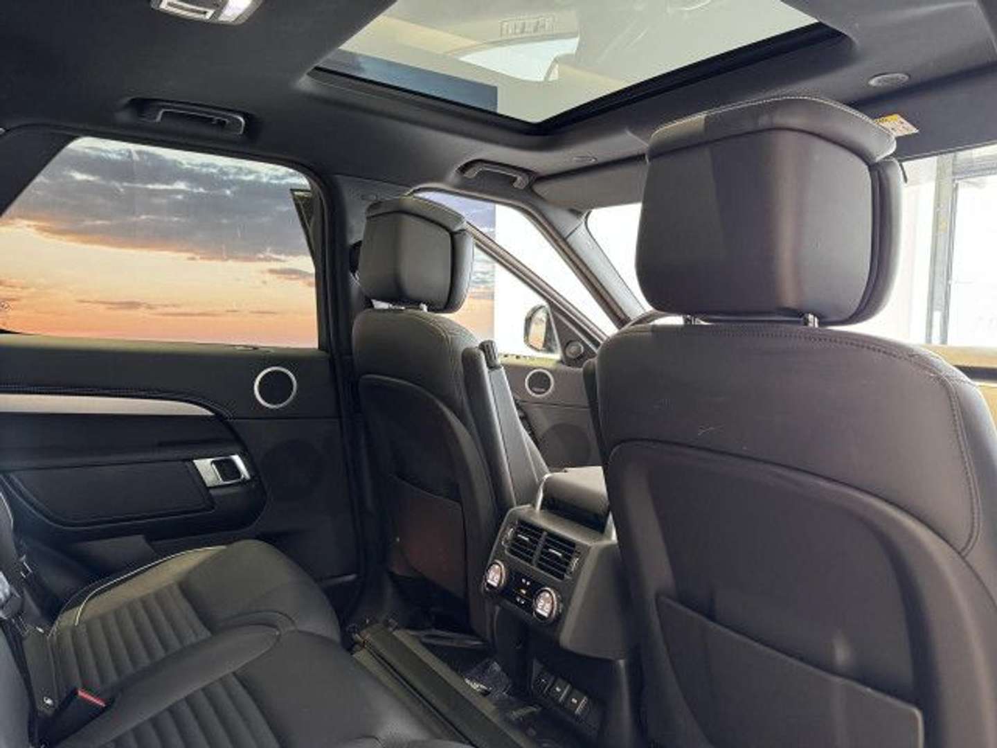 Land Rover Discovery D300 R-Dyn HSE - 2023 - Joinsteer - #13