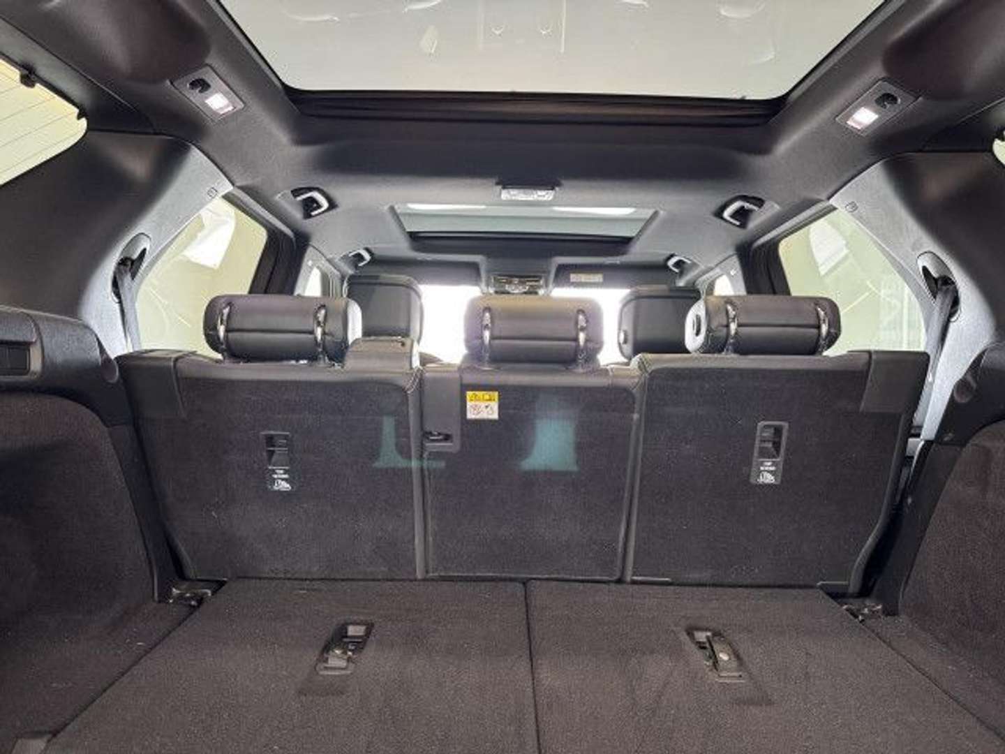 Land Rover Discovery D300 R-Dyn HSE - 2023 - Joinsteer - #16