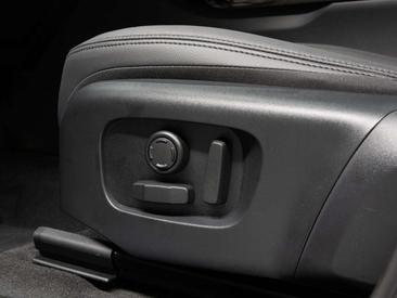 Land Rover Range Rover Evoque 1.5 P270e PHEV AWD Business Dynamic Edition — photo 23