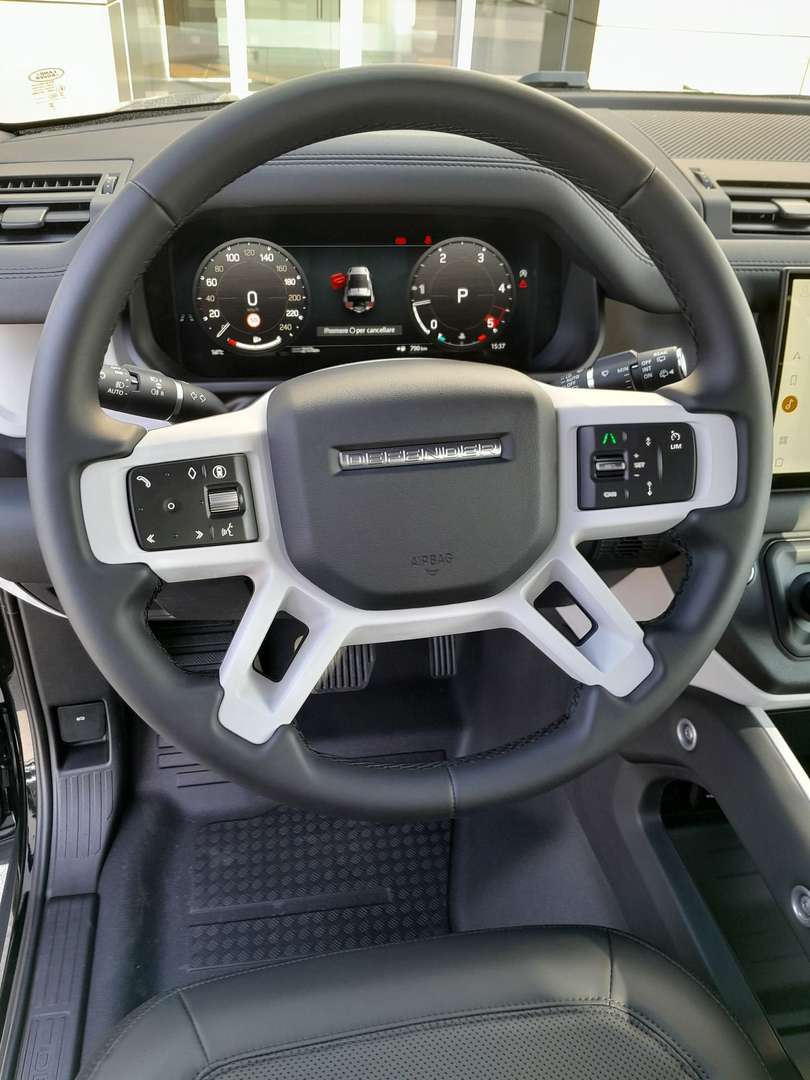 Land Rover Defender 90 S AWD IVA ESPOSTA 3.0 D6 200 - 2024 - Joinsteer - #10