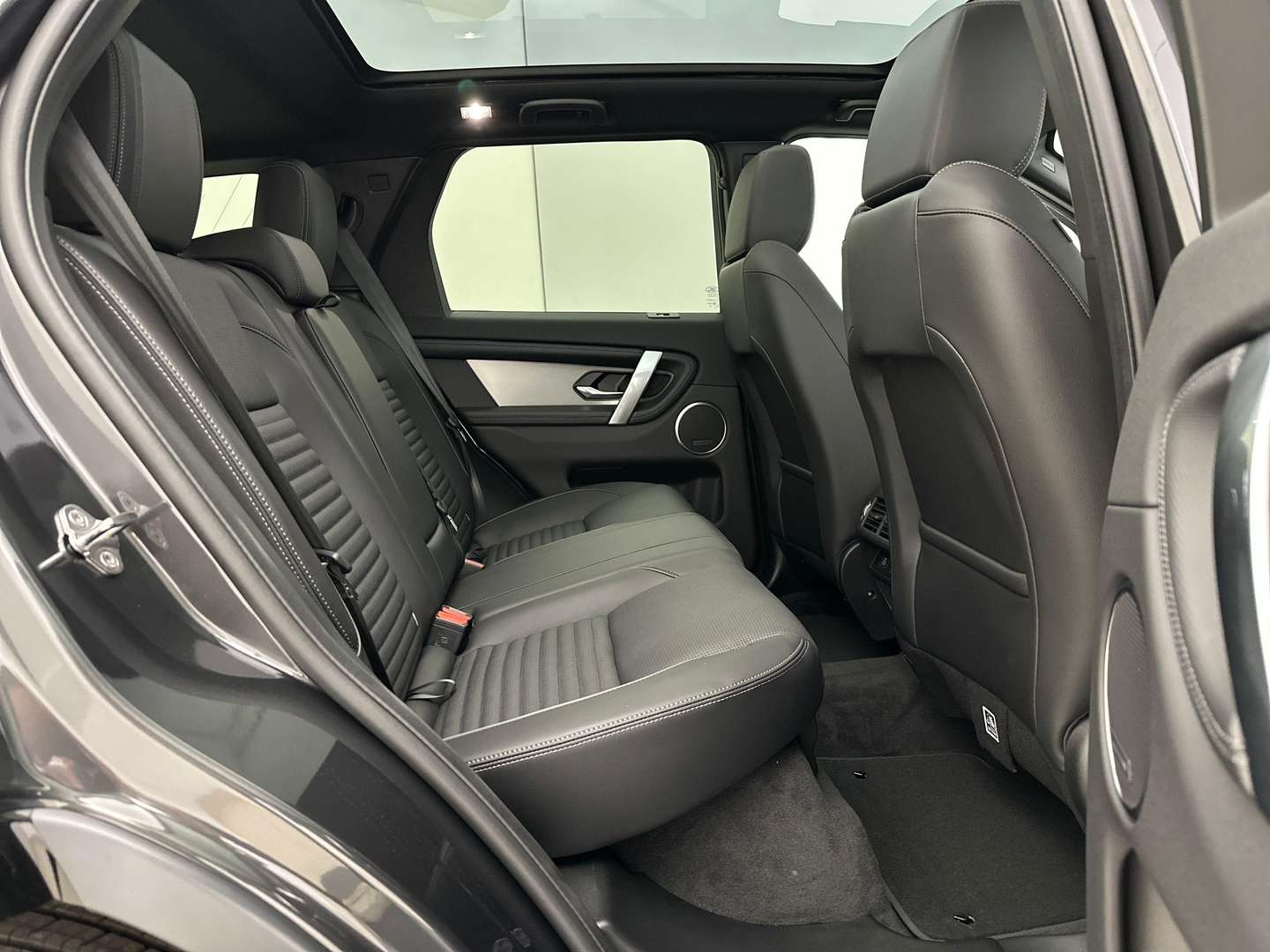 Land Rover Discovery Sport P270e Dynamic SE AWD Auto 25.5MY - 2025 - Joinsteer - #5