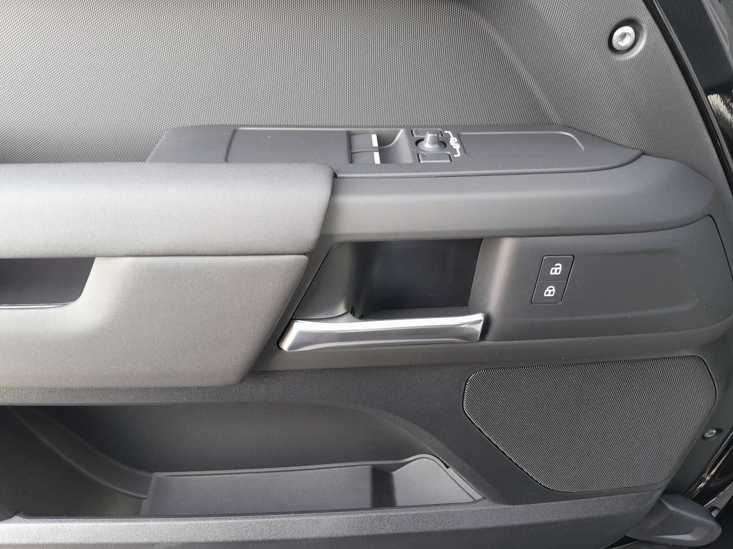 Land Rover Defender 90 S AWD IVA ESPOSTA 3.0 D6 200 - 2024 - Joinsteer - #15