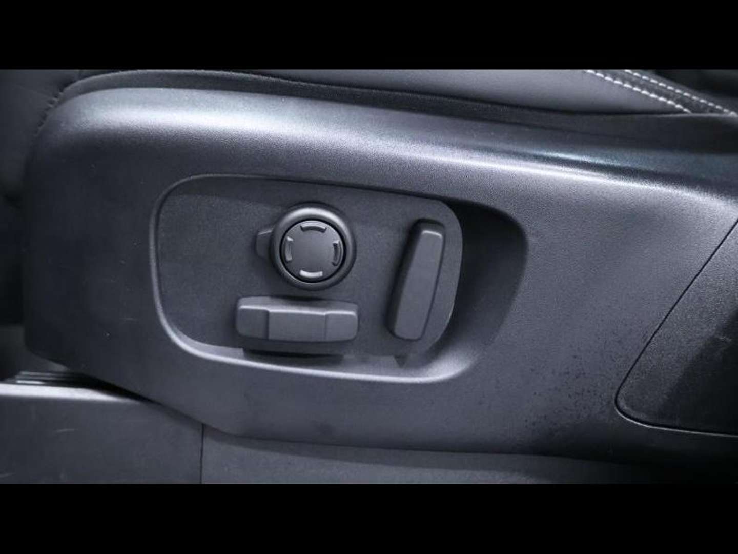 Land Rover Discovery D300 Metropolitan Edition AWD Auto 7 Places - 2023 - Joinsteer - #28