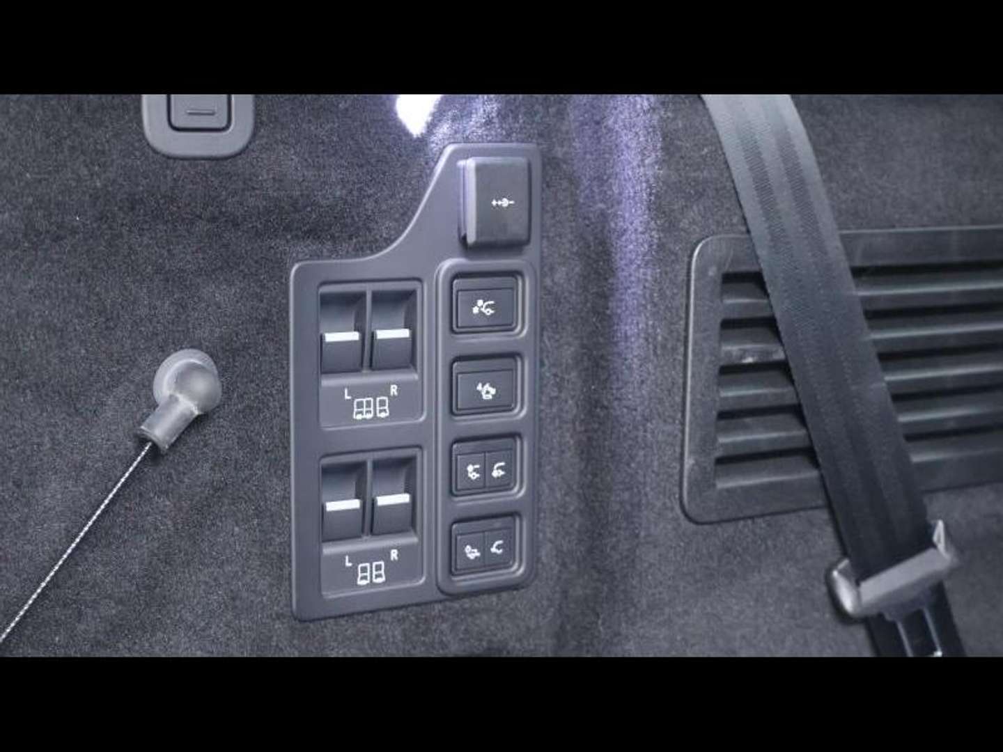 Land Rover Discovery D300 Metropolitan Edition AWD Auto 7 Places - 2023 - Joinsteer - #30