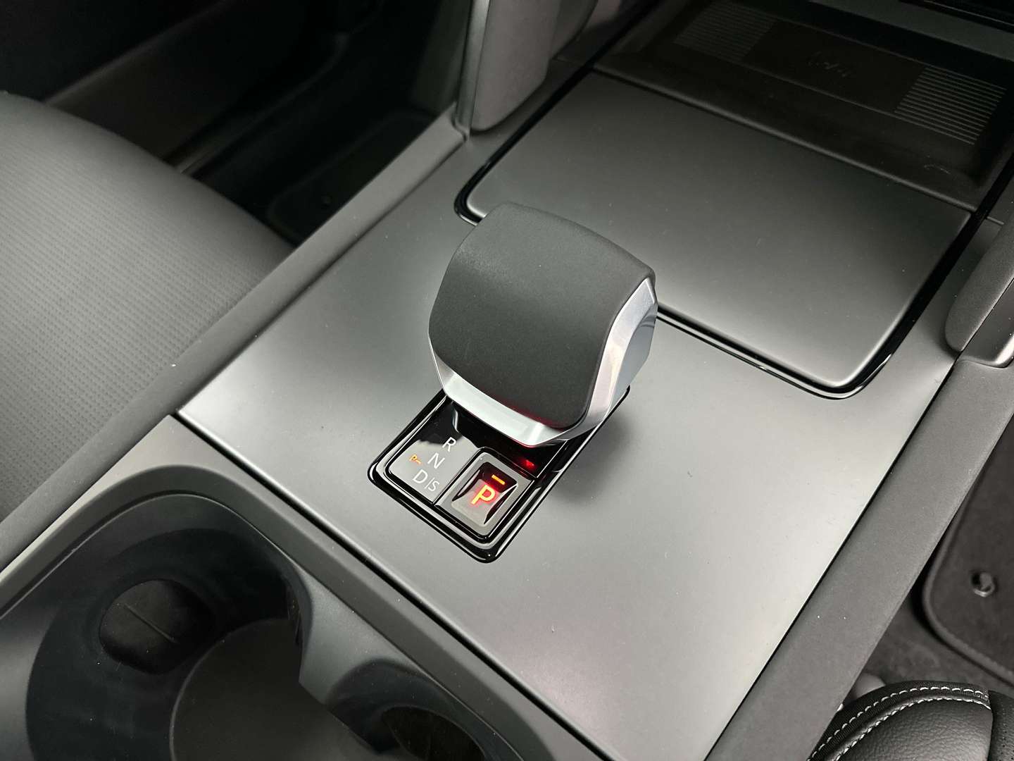 Land Rover Discovery Sport P270e Dynamic SE AWD Auto 25.5MY - 2025 - Joinsteer - #12